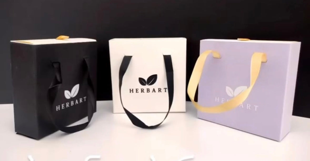 Real Daisy Teardrop Necklace