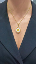 real Daisy necklace