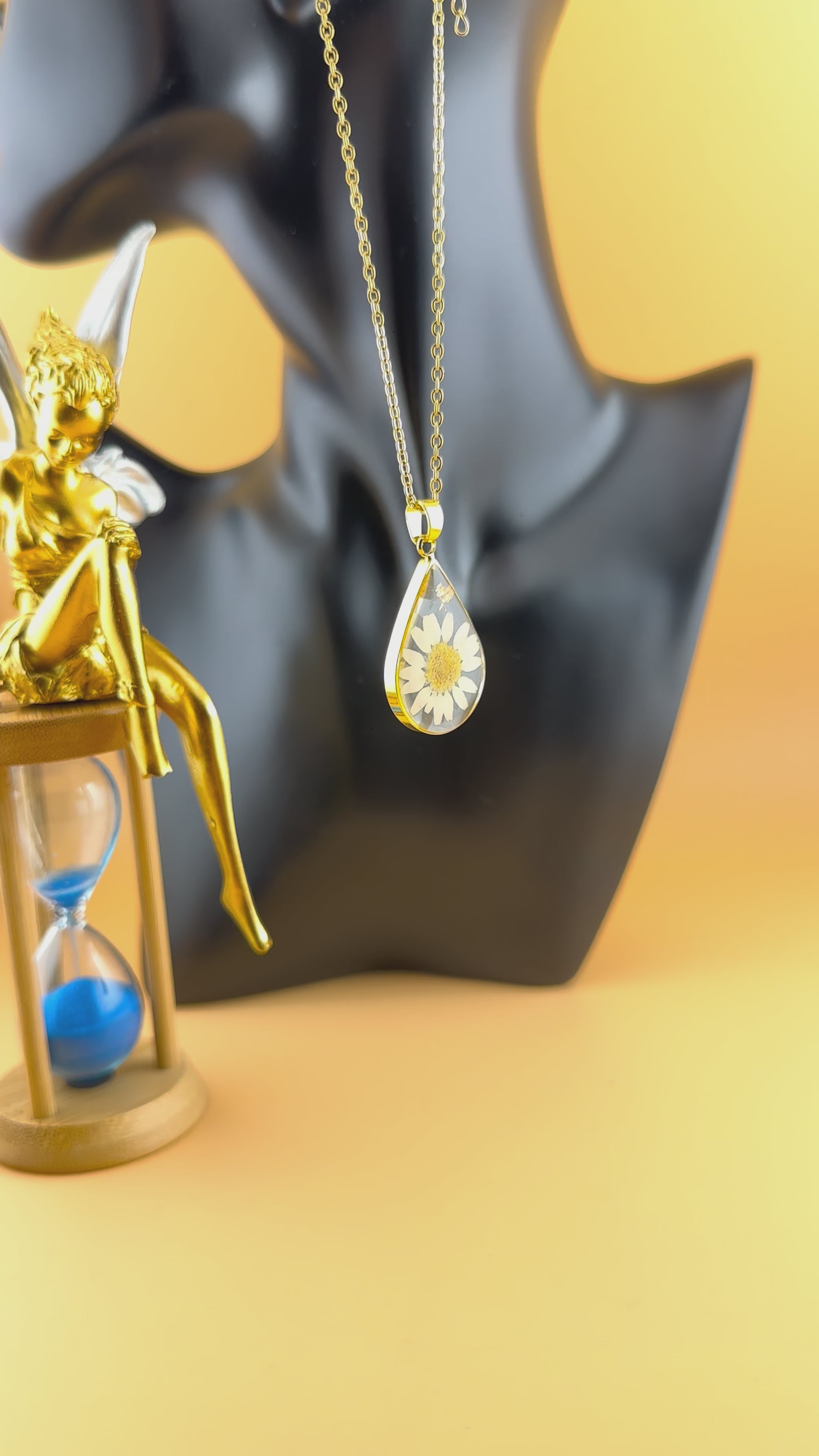 Real Daisy Teardrop Necklace