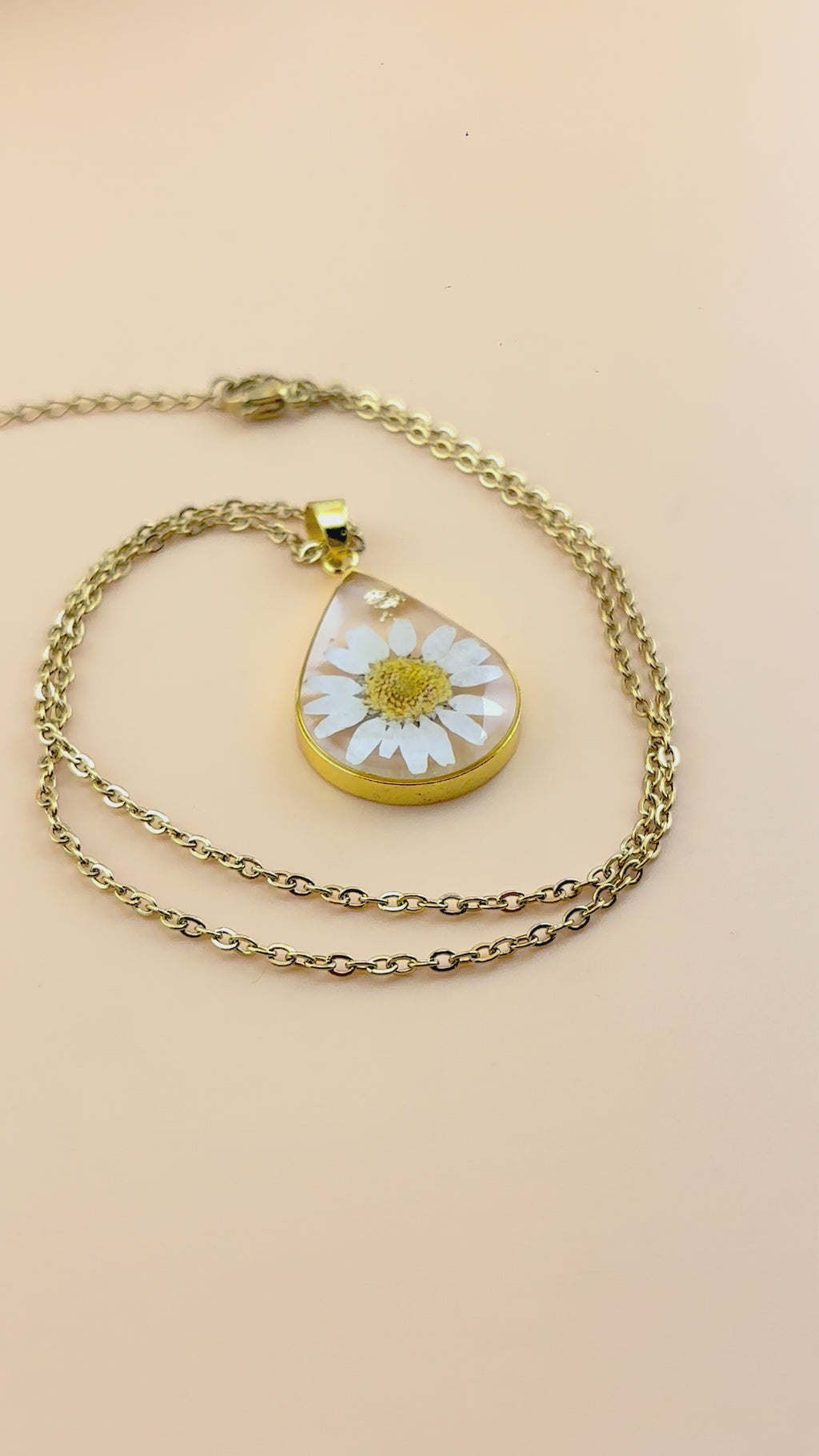 Real Daisy Teardrop Necklace