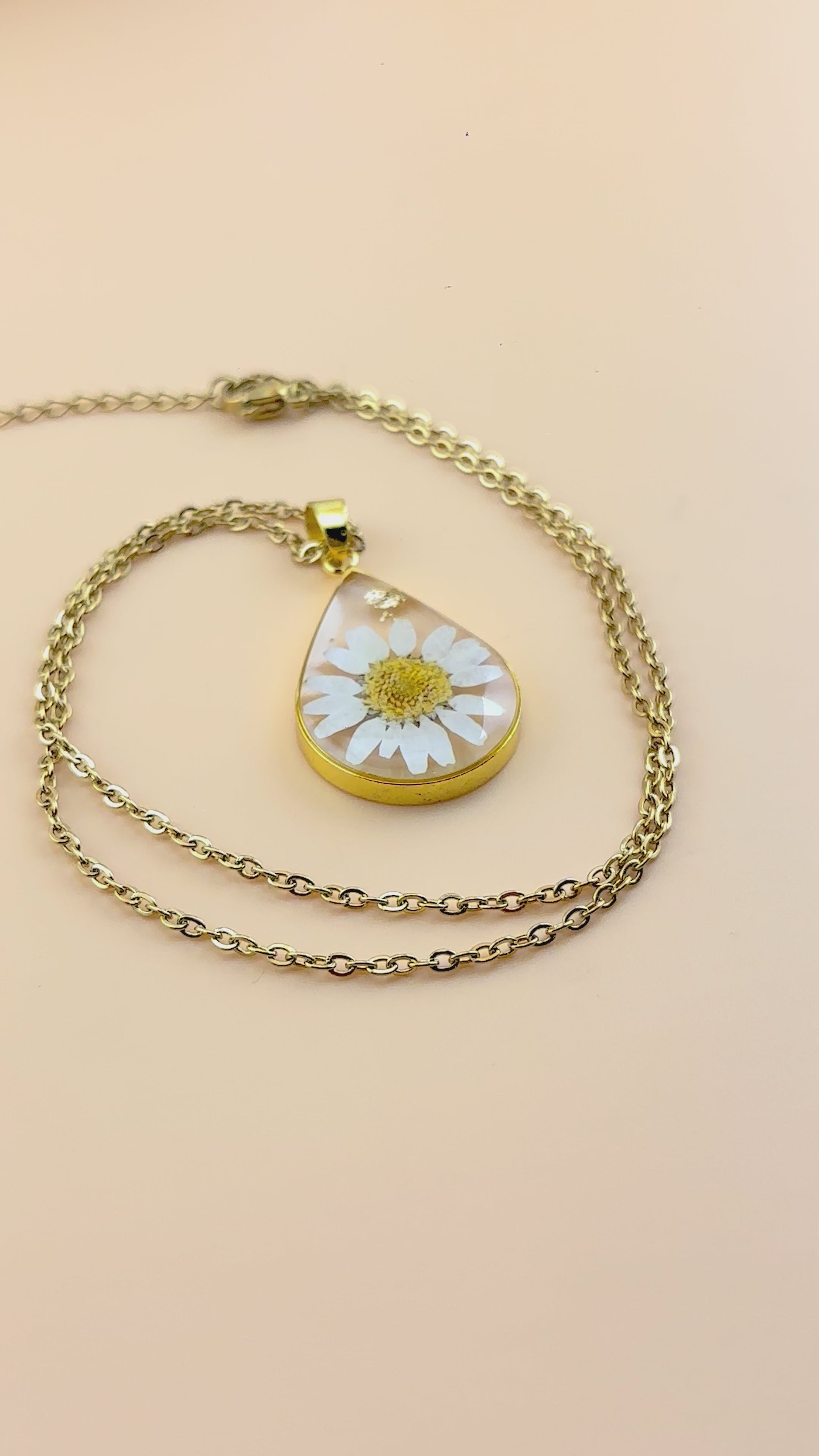 Real Daisy Teardrop Necklace